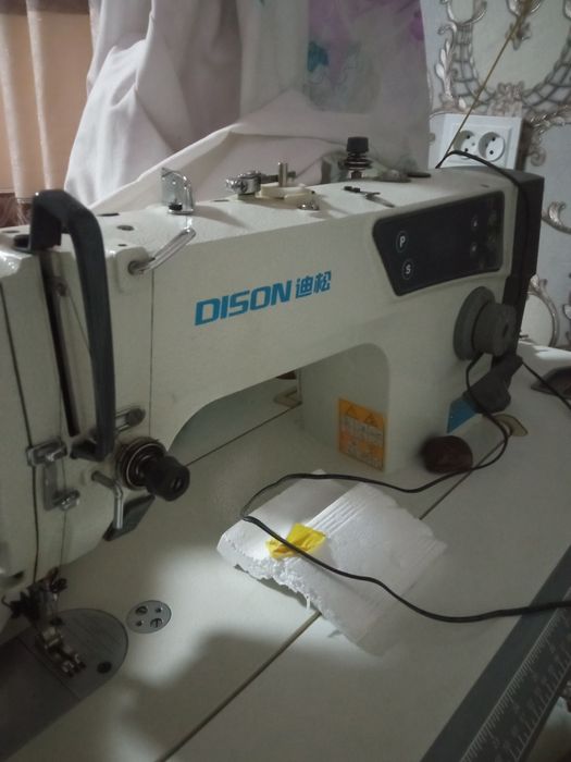 Tikuv mashinasi yangi