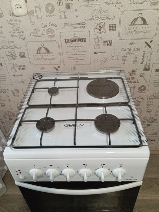 Продам!!! Газовую плиту. (Торг)