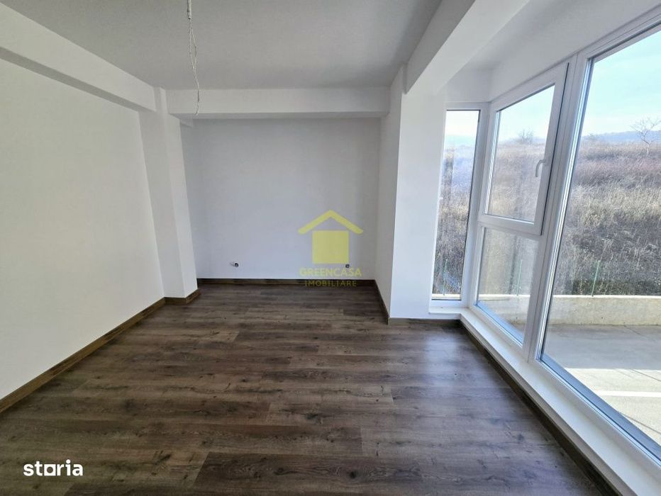 Apartament 2 camere, etaj 1, zona Sesul de Sus