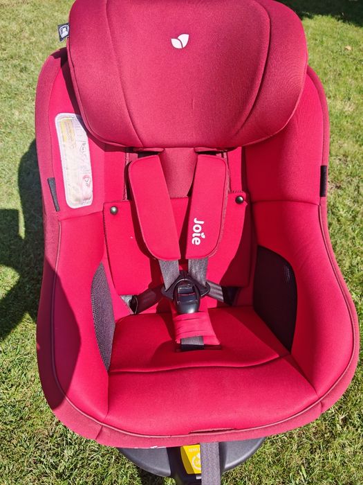 Vând Scaun auto JOIE Spin 360° Merlot, Isofix, 0-18 kg, rosu