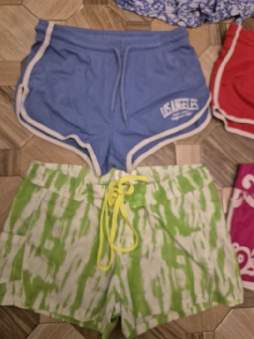 Ocazie Pantaloni scurti fetita 12-13 ani 5 perechi de firma, C&A, Terranova impecabili