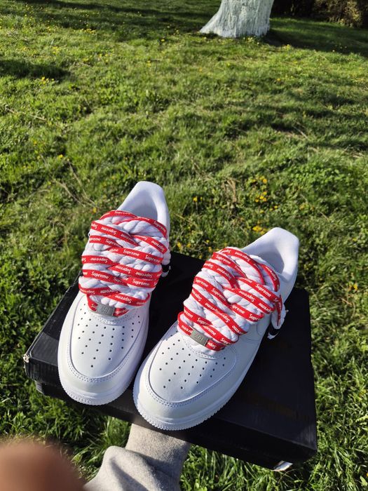 Adidași Nike Air Force 1 Low x Supreme White / Red (Fat Laces) - Mărimea 41 - Noi