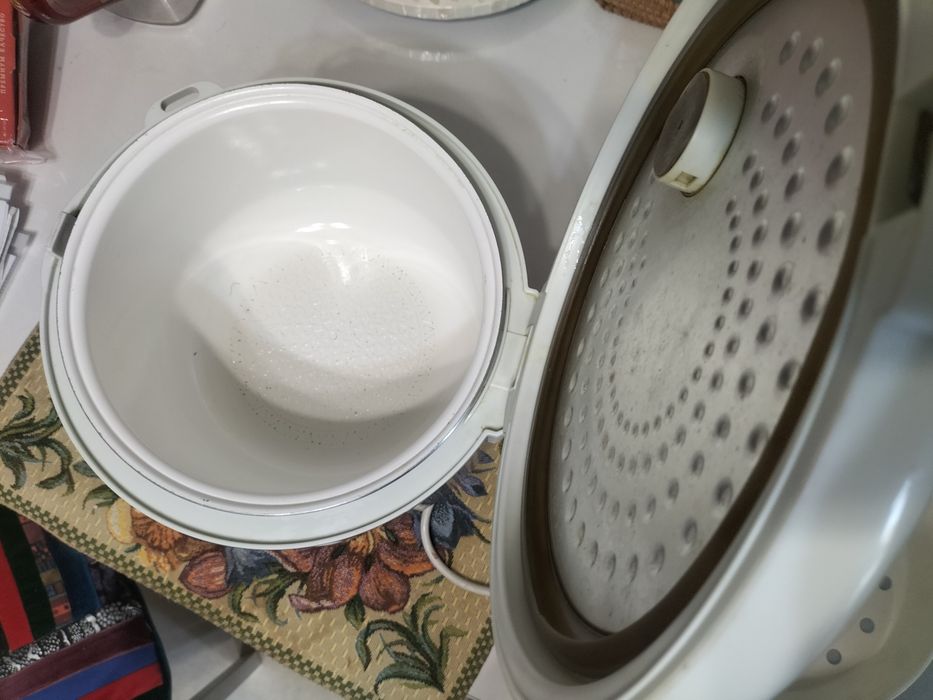 Продам б/у мультиварку Viconte