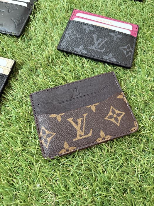 Дизайнерски Card Holder от естествена кожа