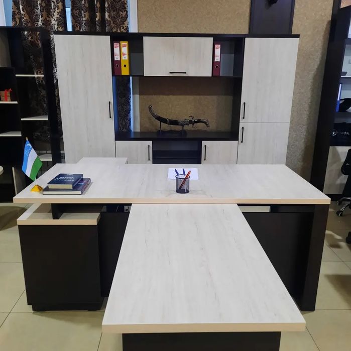 Офисная мебель в наличии