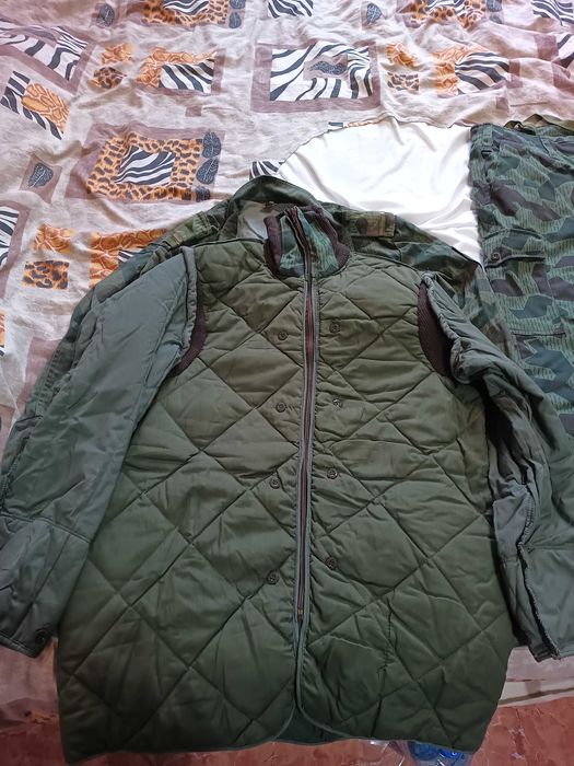 Военни / камуфлажни дрехи НОВИ
