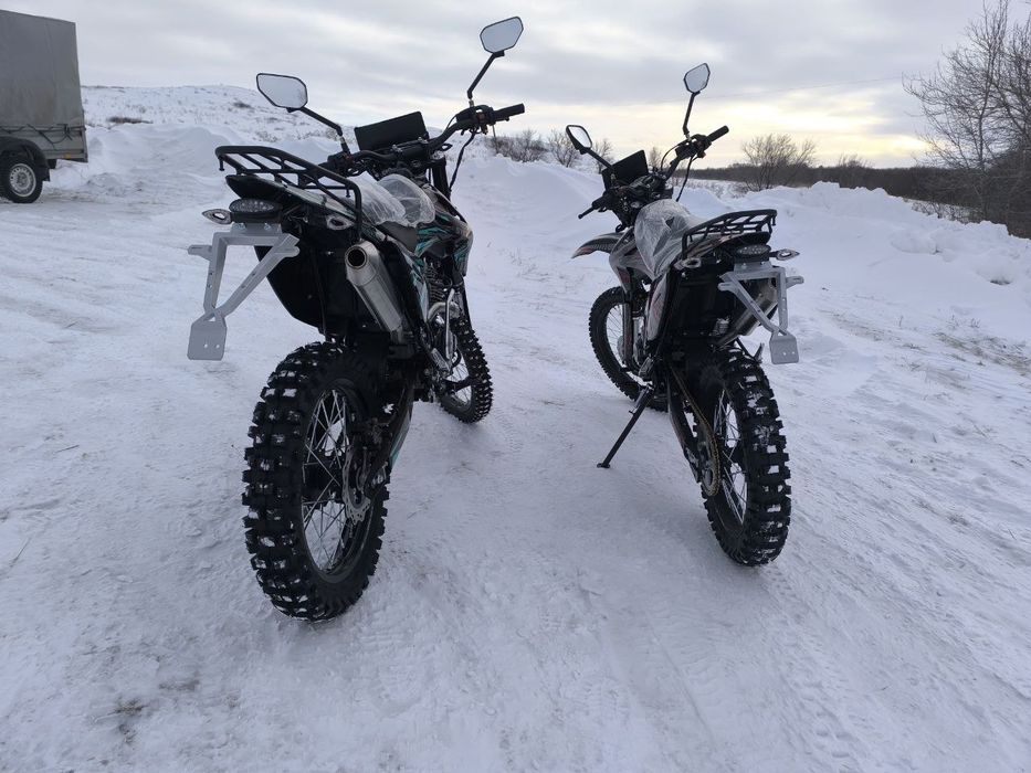 Мотоцикл эндуро.