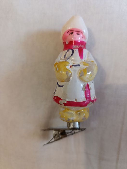 Ёлочные и резиновые игрушки , куклы СССР ГДР , дед Морозы