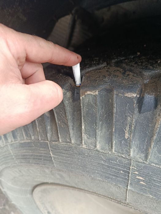 Колеса в сборе с шинами.