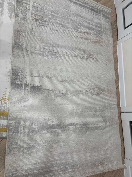 Ковер в хорошем состоянии