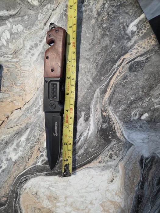 Cuțit / briceag pliabil