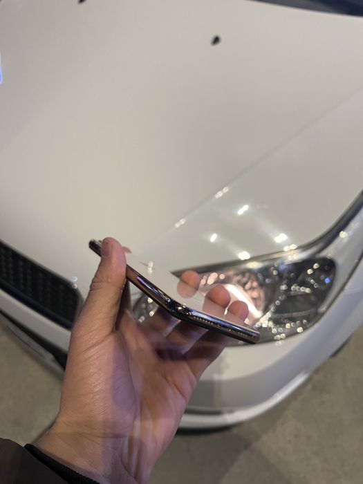 Iphone Xs max        .