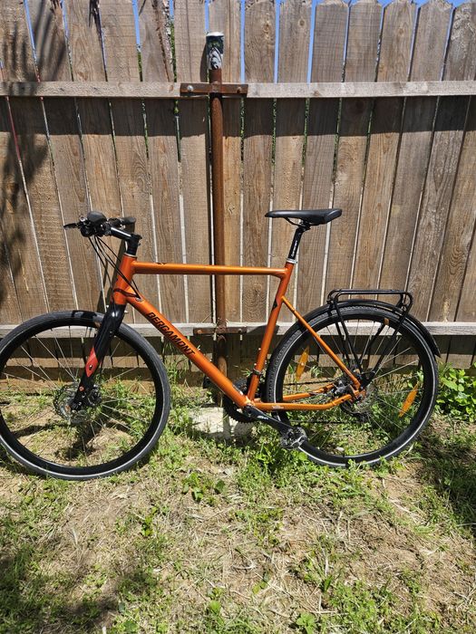 Vând bicicleta în stare foarte bună