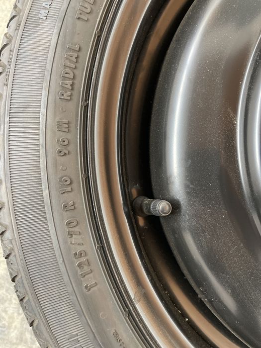 Roata rezerva slim MAZDA3 dupa 2020 si cavitate fixare.