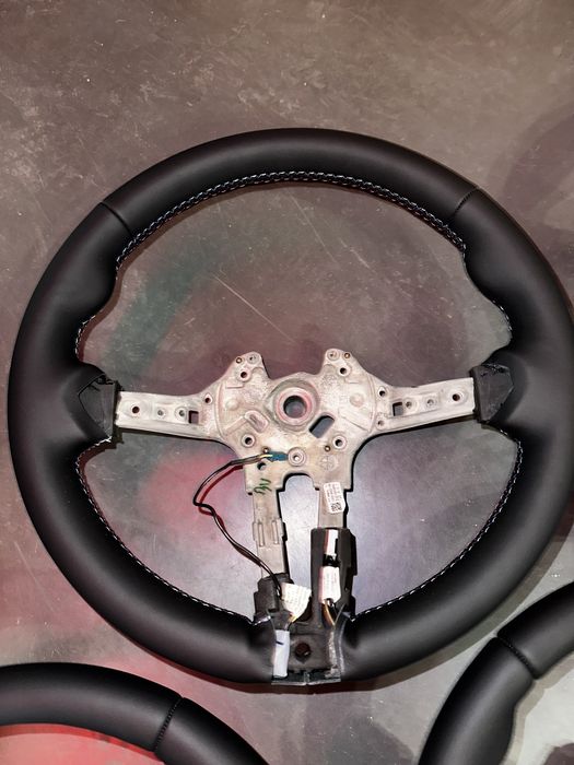 Volan BMW M Piele Carbon OEM ! Seria 1 2 3 4 5 6 - X1 X2 X3 X4 X5 X6