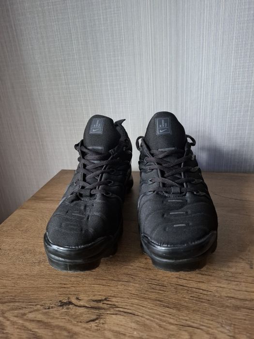 Nike Vapormax plus маратонки 44 номер.