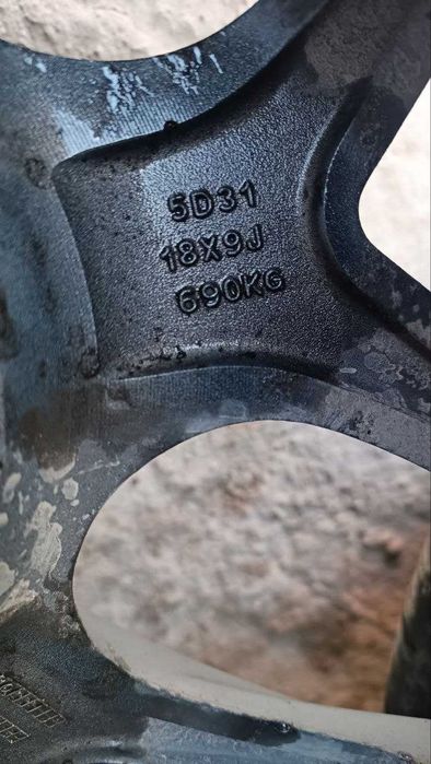 BMW диски с шинами R18