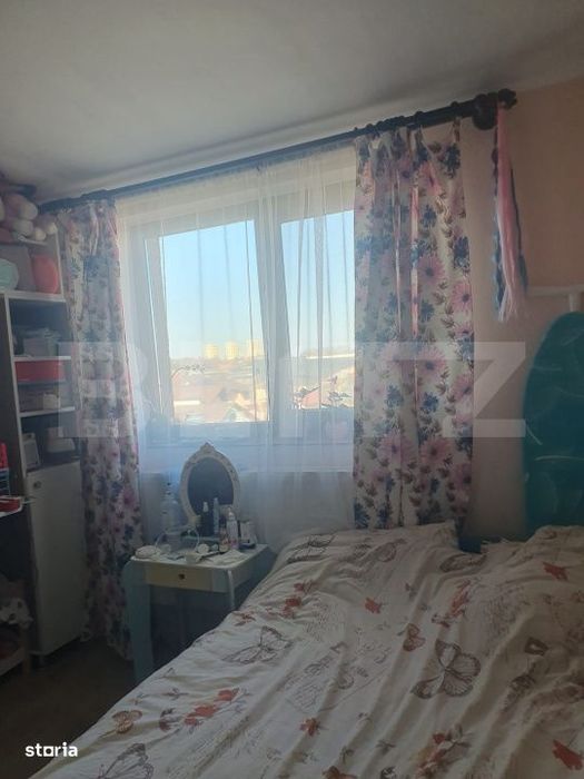 Apartament 3 camere, decomandat, loc de parcare + boxa - Valea Adanca