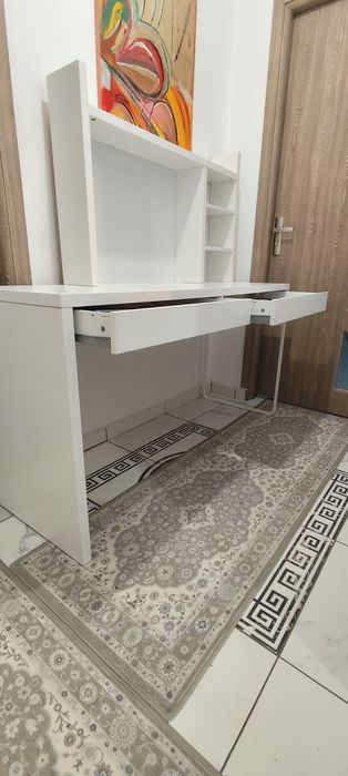 Birou cu 2 sertare și corp superior