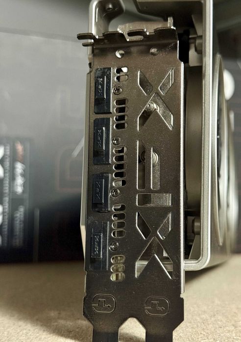 Placa video XFX Radeon RX 6700 XT Speedster MERC 319 Black 12GB GDDR6