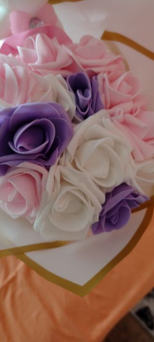 Ръчно изработени букети с рози