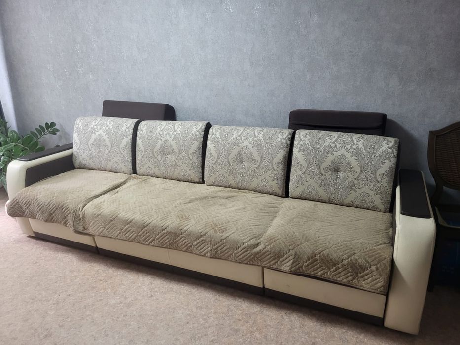 Срочно Продам диван белорусский