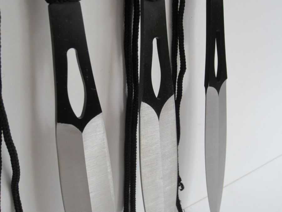 Комплект ножове / ками за хвърляне 23 см с паракорд въже и калъф