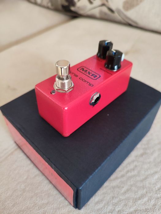 MXR Dyna comp mini M291 - китарен компресор