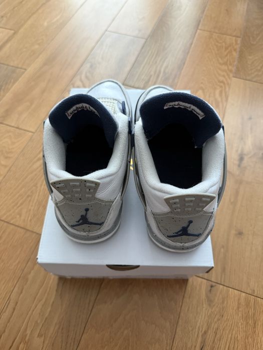 Обувки Jordan 4