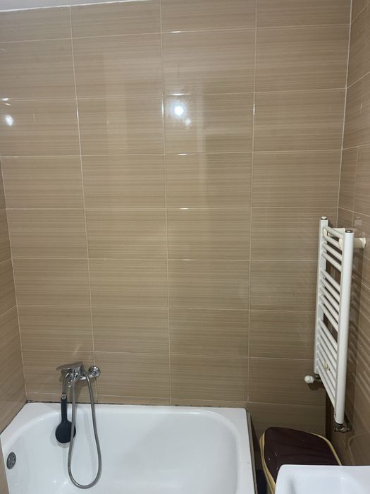 Inchiriez gasoniera zona uzina 2