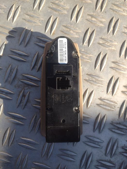 Продавам копчета за ел стъкла за BMW x3 e83