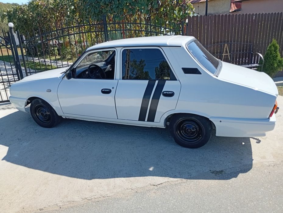 VÂND sau SCHIMB Dacia 1310 motor 1.4