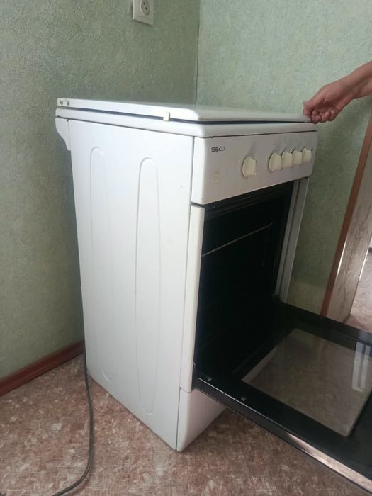 Продам газ плиту в хорошем состоянии