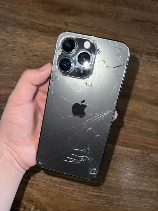 Продаётся iphone 13pro оригинал, 128гб, емкость 94%