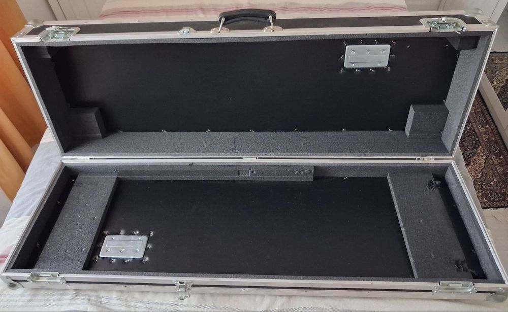 Hardcase/Cutie de transport THON pentru clape