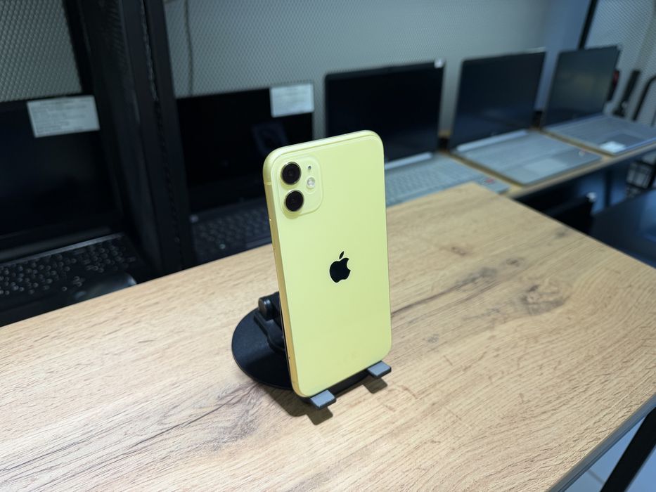 iPhone 11, 64 GB, желтый, АКБ74%, 2184/А10