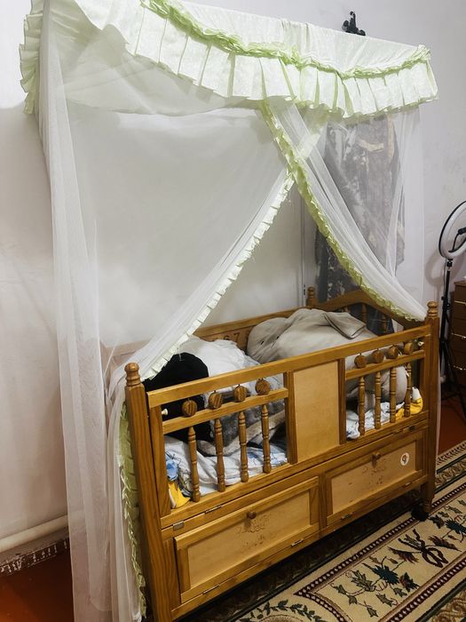 Срочно деткая кроватка