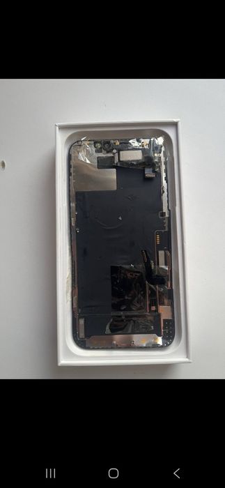 Айфон 12 на запчасти