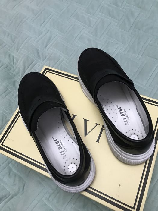 Продам лоферы на мальчика