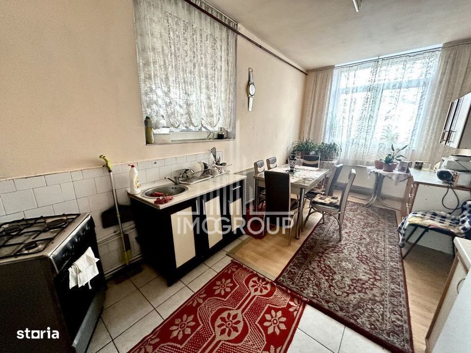Apartament la curte comuna | cota teren 180mp | zona strazii Traian — fotografia 1