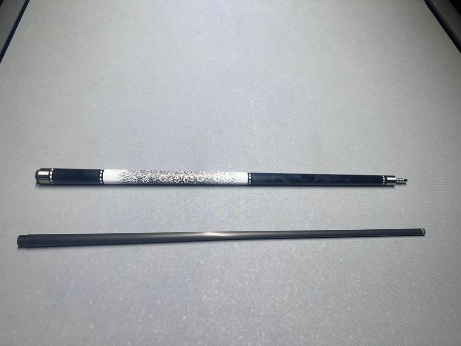 Чисто Нова Щека за Билярд MOON SPEED 58" POOL CUE-LIZARD SKIN TEXTURE