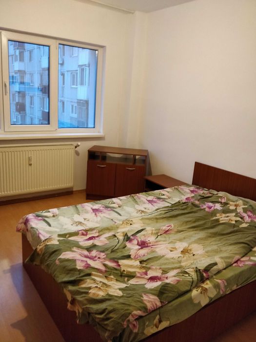 inchiriere apartament patru camere