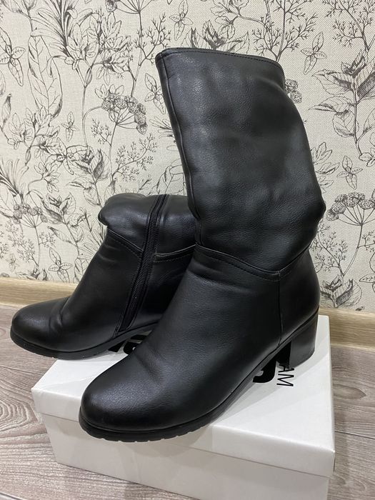 Продам сапоги женские