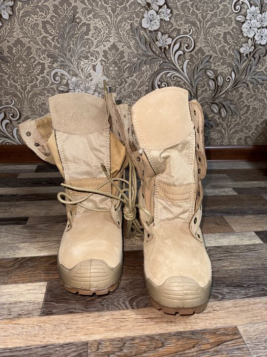 Продам берцы новый