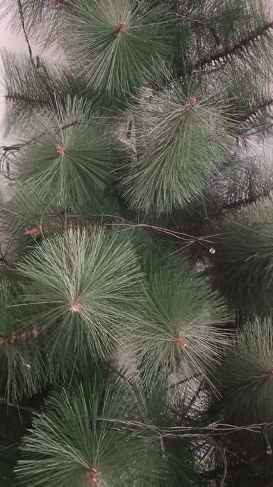 Ёлка искусственная