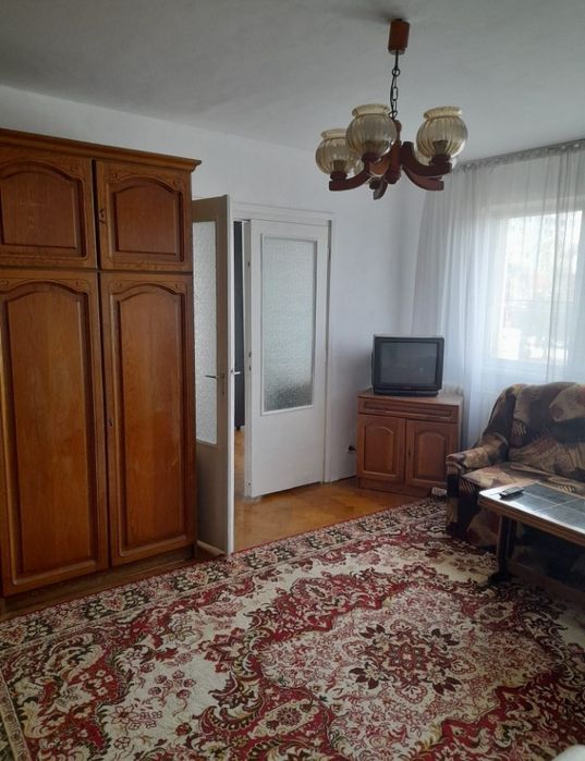 Închiriez Apartament 3 camere calea sagului