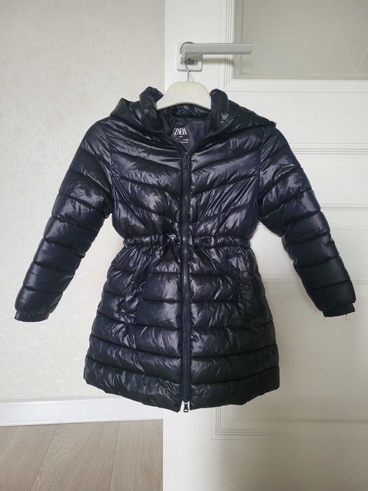 Продам куртку для девочки