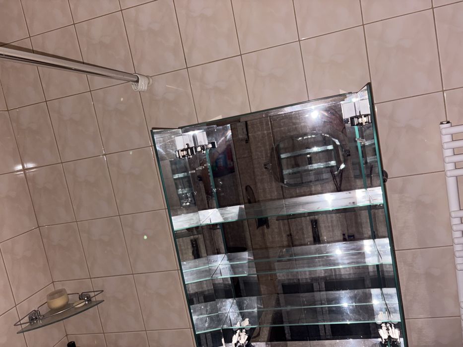 Super oferta 72 h!Dulap exclusiv facut din oglinzi pentru baie!