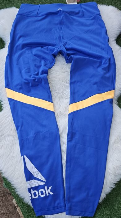 Reebok оригинален дамски клин нов  Л размер