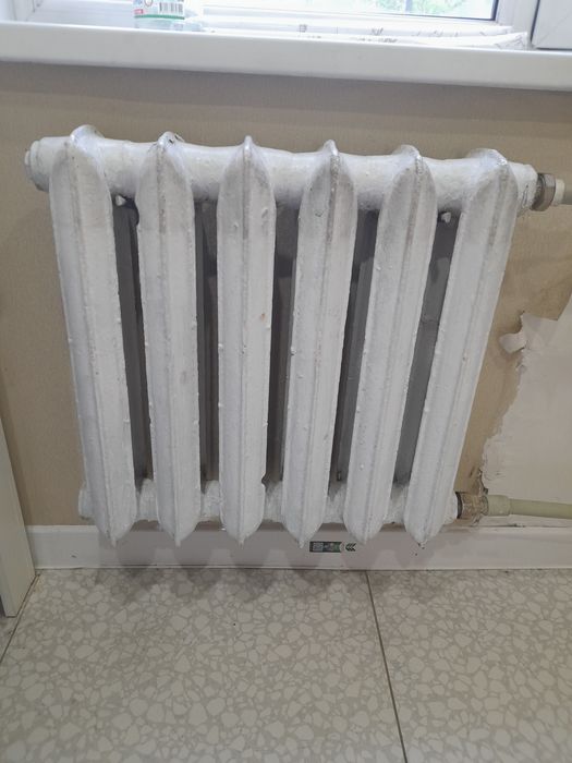 Продам чугунные батаре